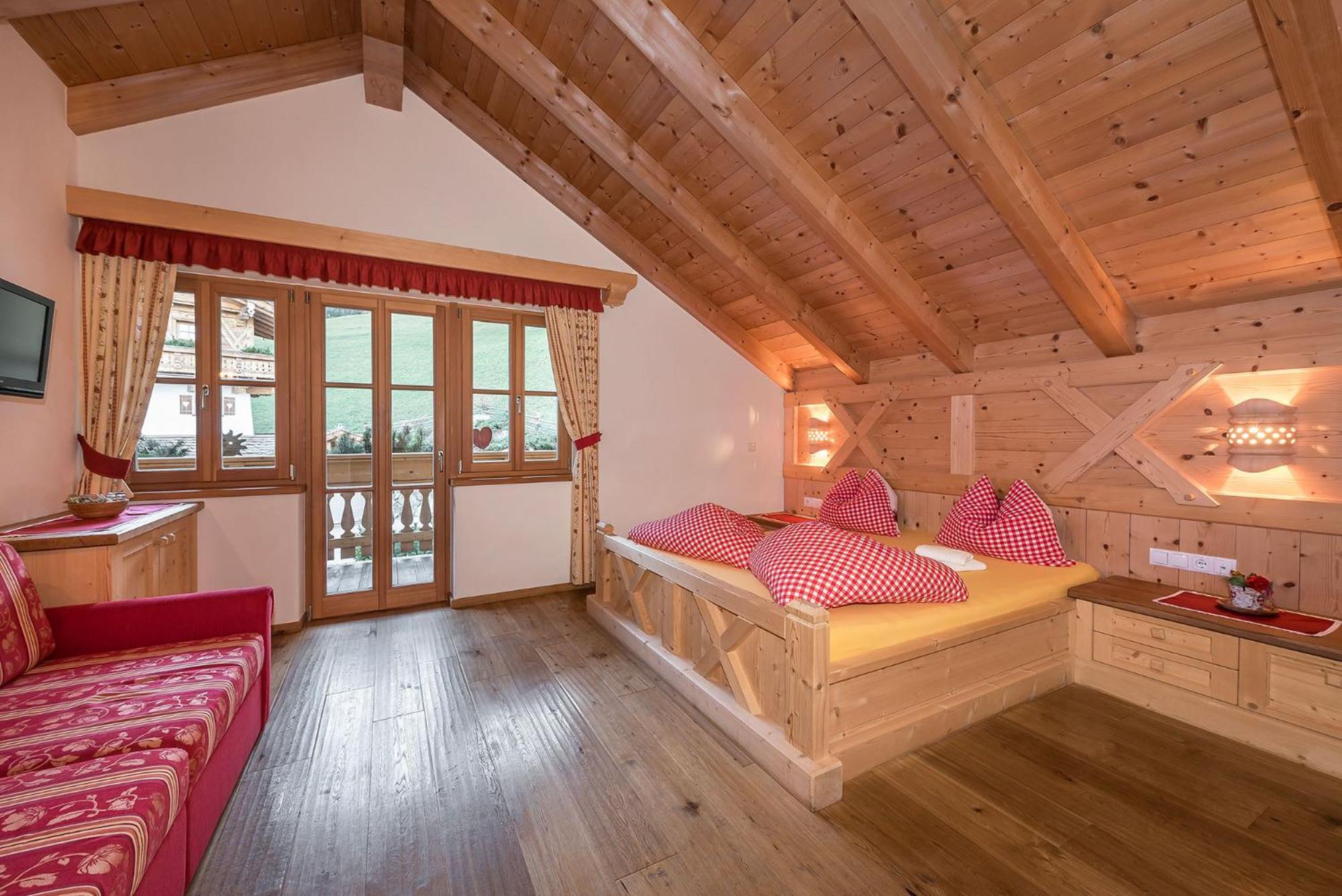 Chalets Almdorf Haidenberg Brunico Værelse billede