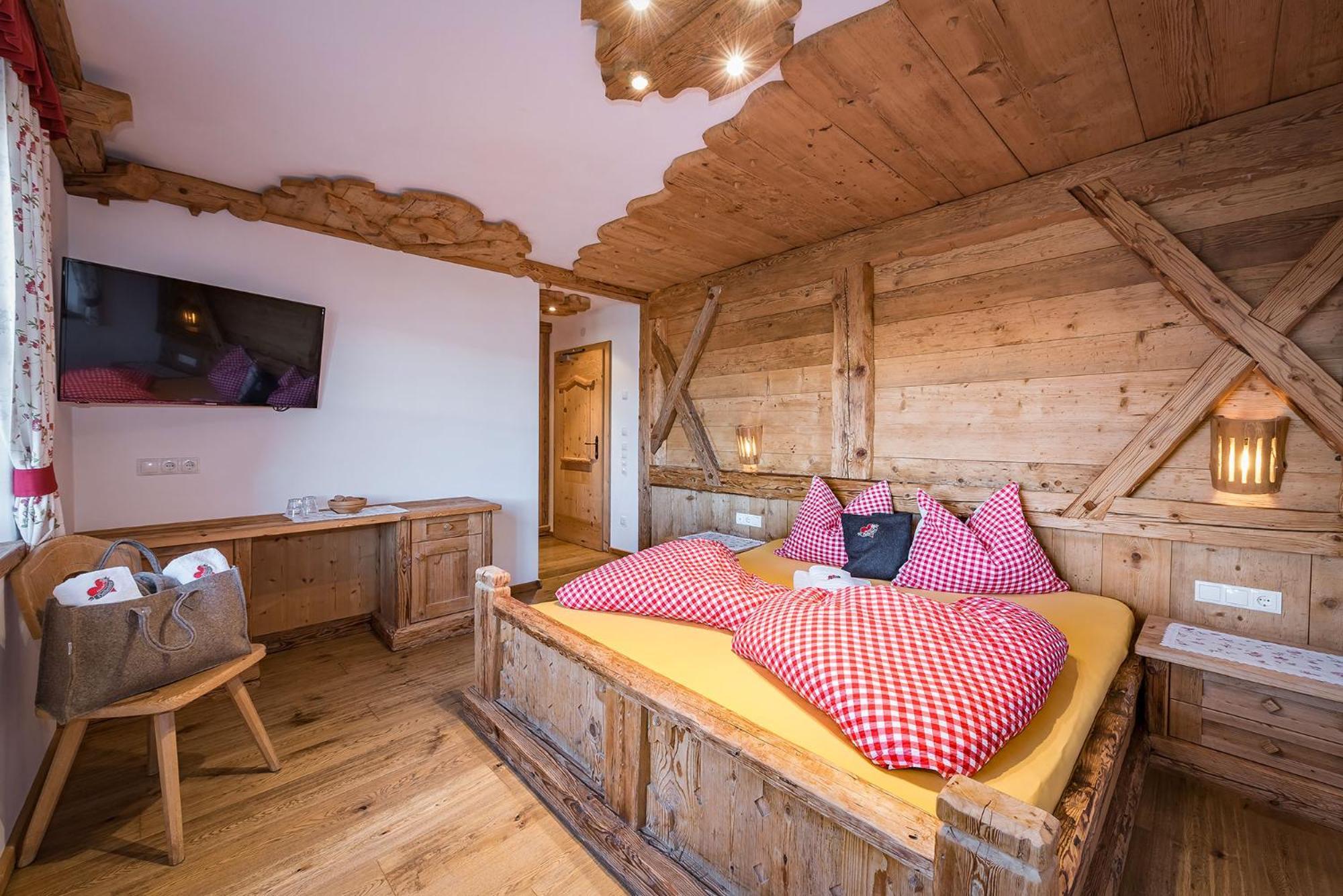 Chalets Almdorf Haidenberg Brunico Værelse billede